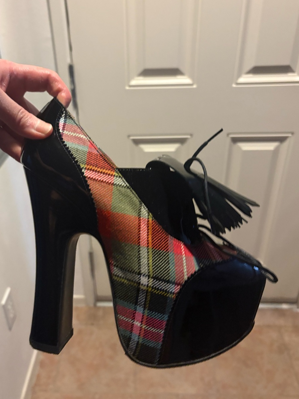 Vivienne Westwood Black Patent Platform Heels with Multicolor Tartan Wool - Picture 6 of 14
